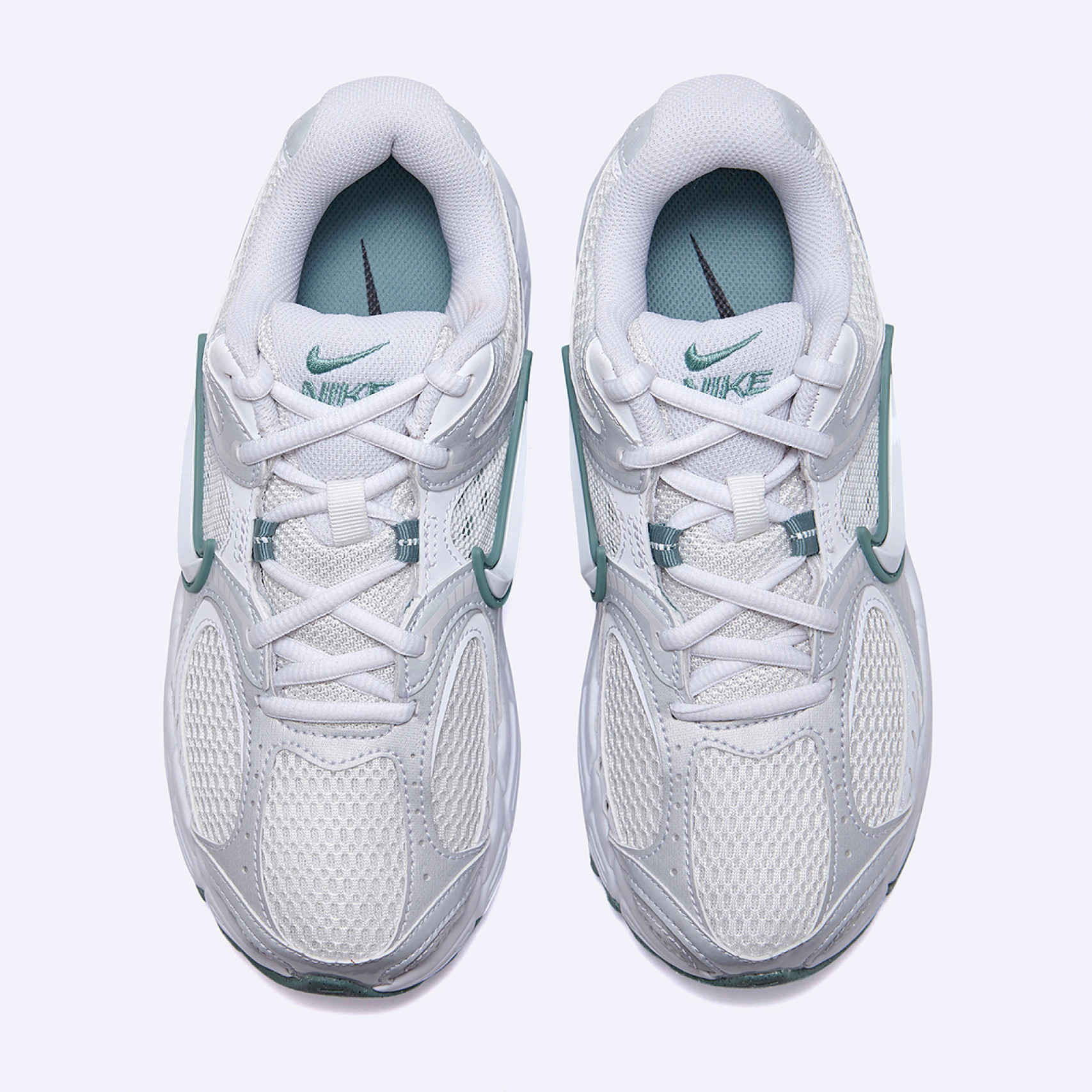 V5 RNR 써밋 화이트 여성 / HQ7901-106