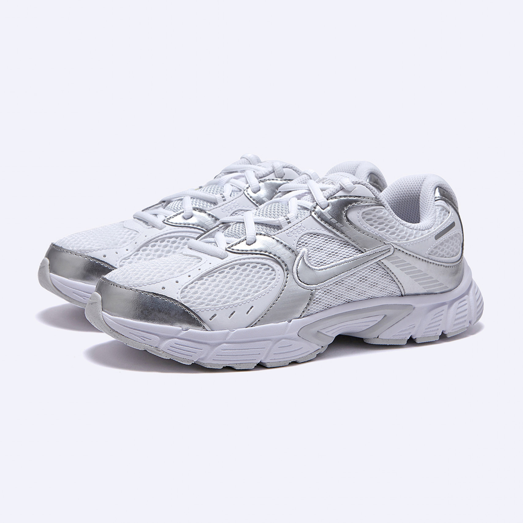 V5 RNR 화이트 메탈릭 실버 여성(주니어) / HQ6411-103