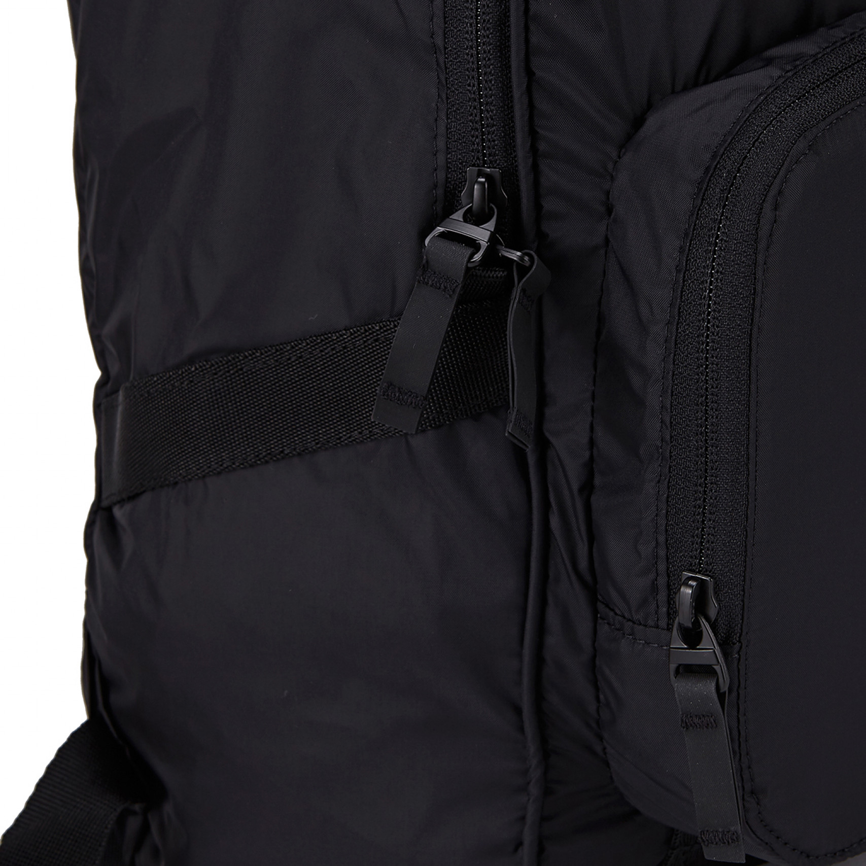 패커플 백팩 블랙 아웃 / FOS901957