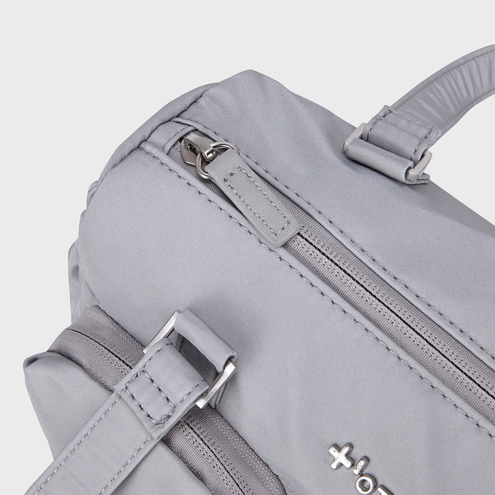 말리부 글로시 숄더백 라이트 그레이 / FLOTGA1B05