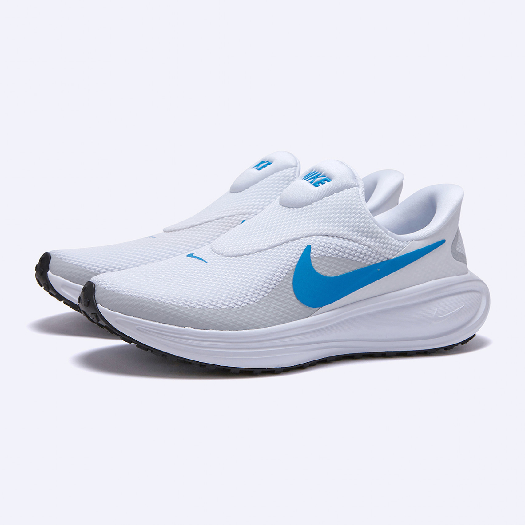 레볼루션 8 이지온 화이트 블루 남성 / HQ2414-101