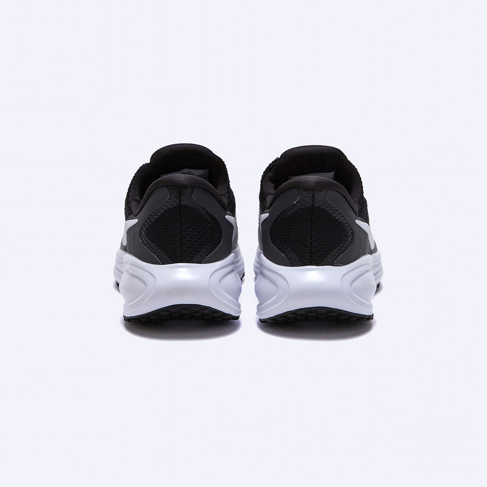 레볼루션 8 이지온 블랙 여성 / HQ2415-001