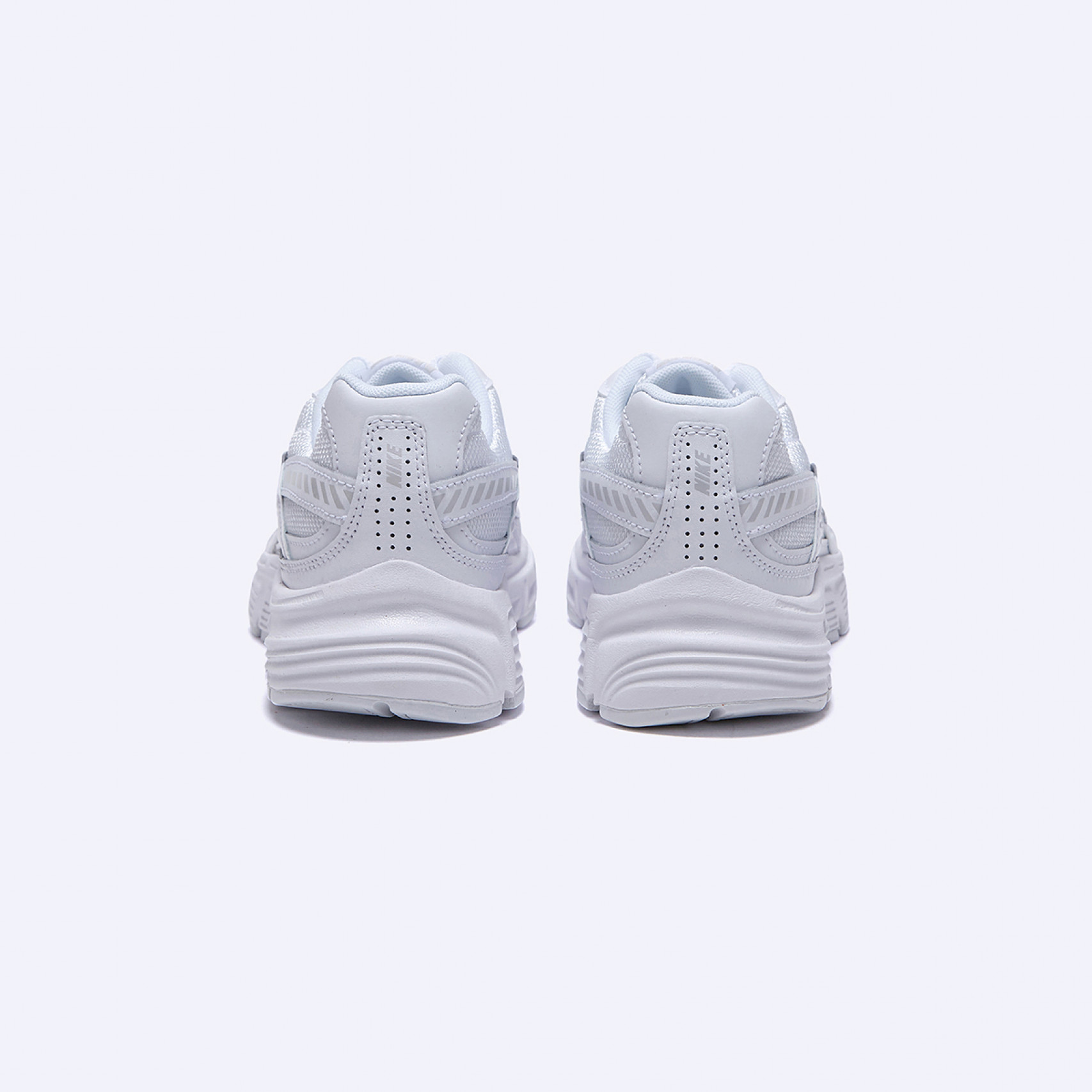 이니시에이터 화이트 여성 / 394053-100