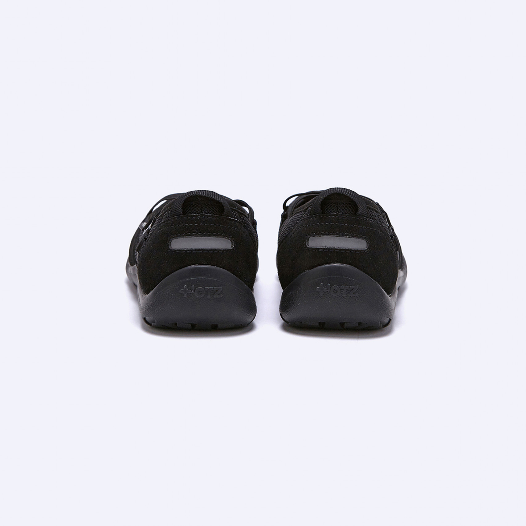 로마리 밴딩 스웨이드 스니커즈 블랙 / FLOTGA1W56