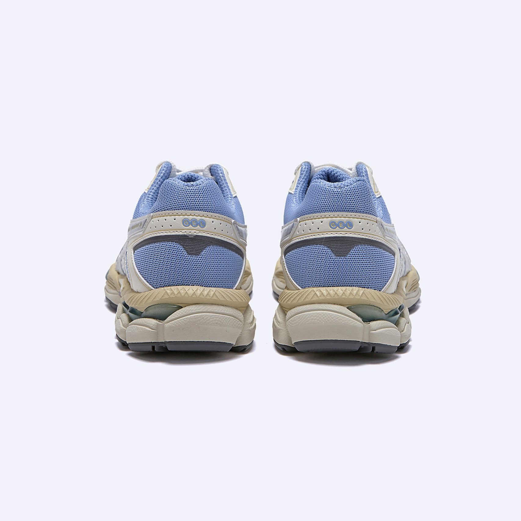 젤 큐뮬러스 16 아이보리 퓨어 실버 / 1203A733-750