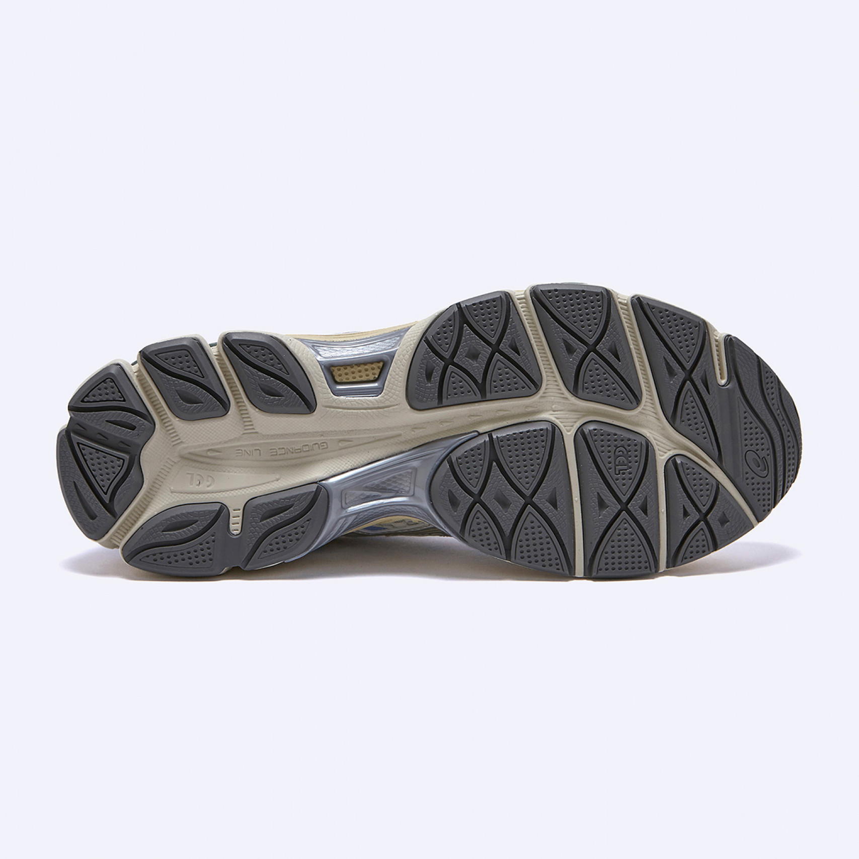 젤 큐뮬러스 16 아이보리 퓨어 실버 / 1203A733-750