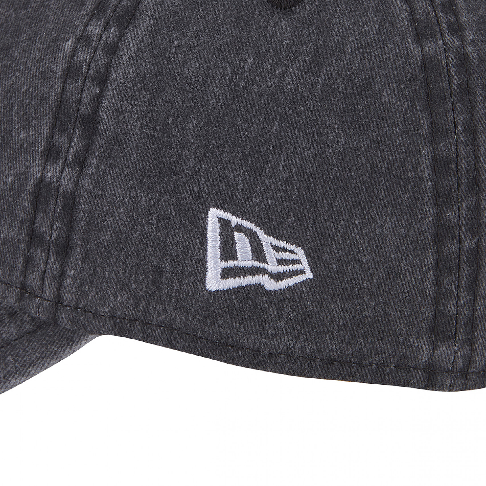 MLB 뉴욕 양키스 피그먼트 워시드 레트로 크라운 언스트럭쳐 볼캡 블랙 / 15131653