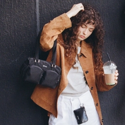 말리부 글로시 숄더백 블랙 / FLOTFA1B04