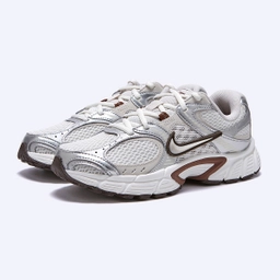 V5 RNR 화이트 브라운 여성 / HQ7901-102