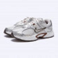 V5 RNR 화이트 브라운 여성 / HQ7901-102