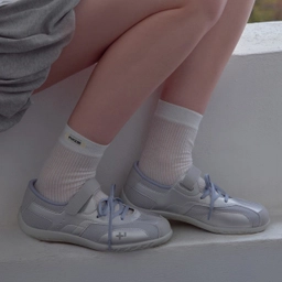 오찌x마가린핑거스 로마리 레이스업 스니커즈 그레이시 블루 / FLOTFA2W25