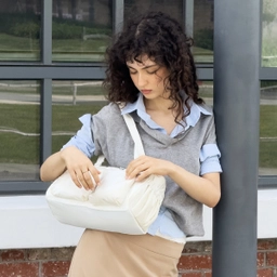 글로시 더플백 화이트 / FLOTFA1B09