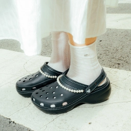 클래식 콘트레스트 스티치 플랫폼 클로그 블랙 / 211536-001