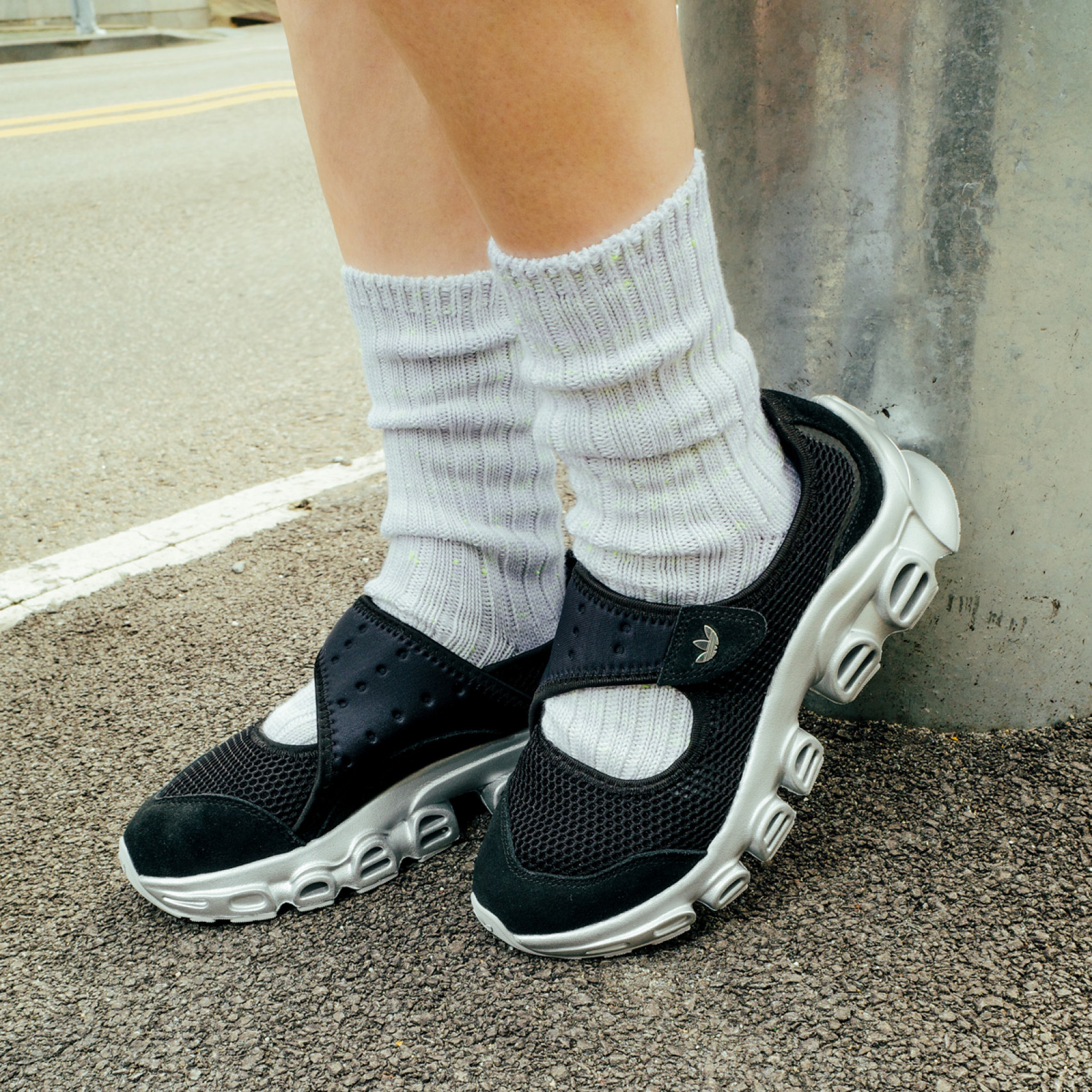 ADIDAS 아디폼 메가제인 코어 블랙 아이언 메탈릭 , JP8117 FA3W