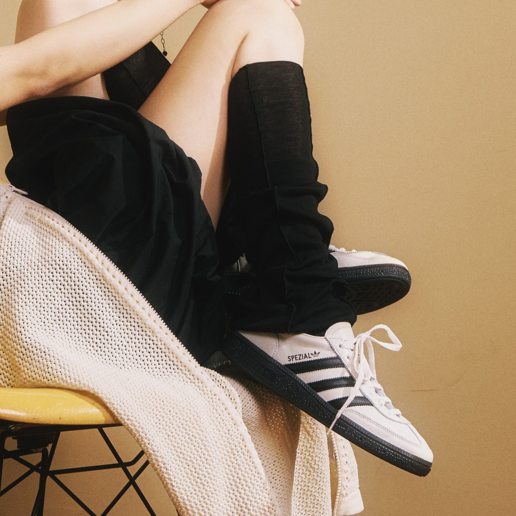 (유하/하린 착용) 핸드볼 스페지알 크림 화이트 / JS0062