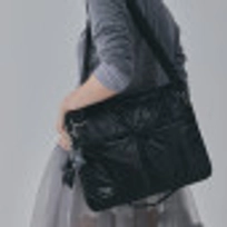 오찌x로파서울 랩탑 클러치 블랙 / FLOTFA3B03