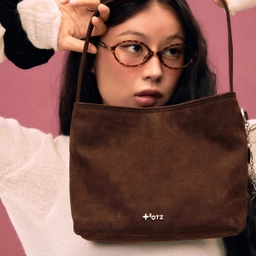 스웨이드 숄더백 브라운 / FLOTFA3B07