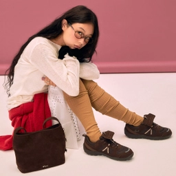 플랩 스웨이드 스니커즈 브라운 / FLOTFA3W45