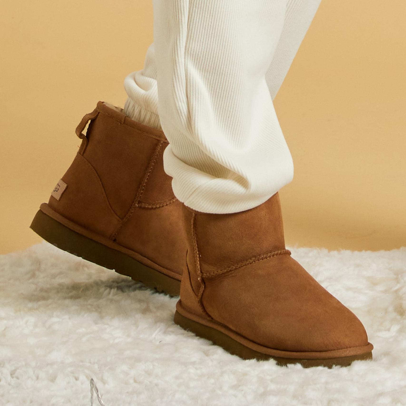 (35% 쿠폰) 클래식 미니 II 체스트넛 여성 / 1016222-CHE