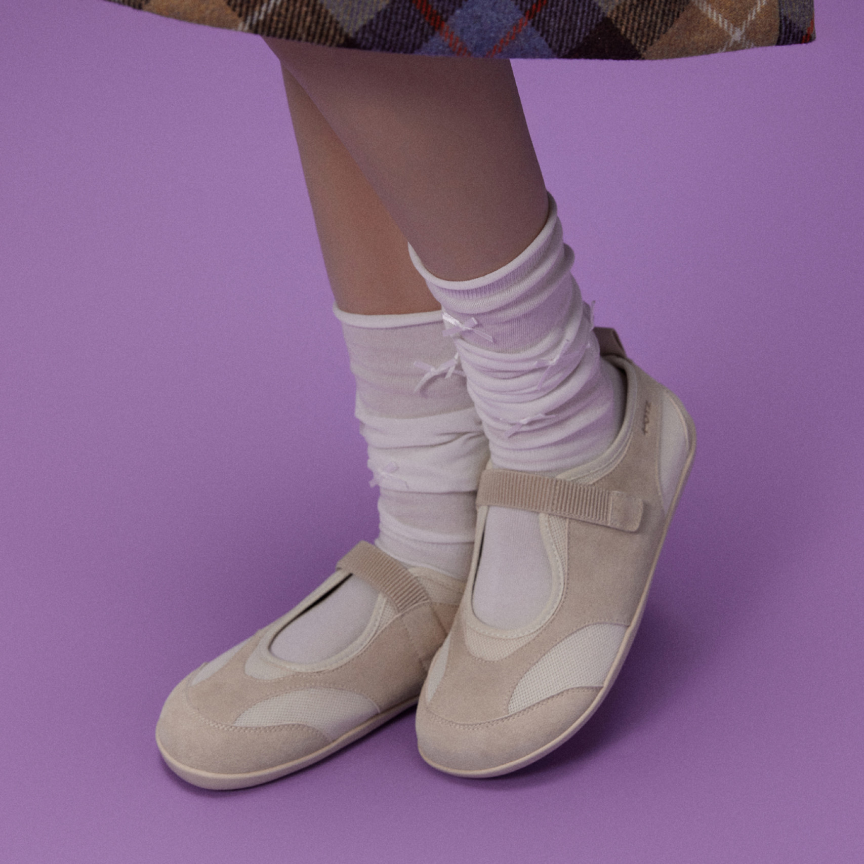 (1/30 예약발송) 툴레아 밴딩 플랫 스웨이드 아이보리 / FLOTGA1W21